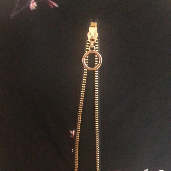 Ladies Dynamite 3/4 sleeve top - size medium - Picture 8 of 10